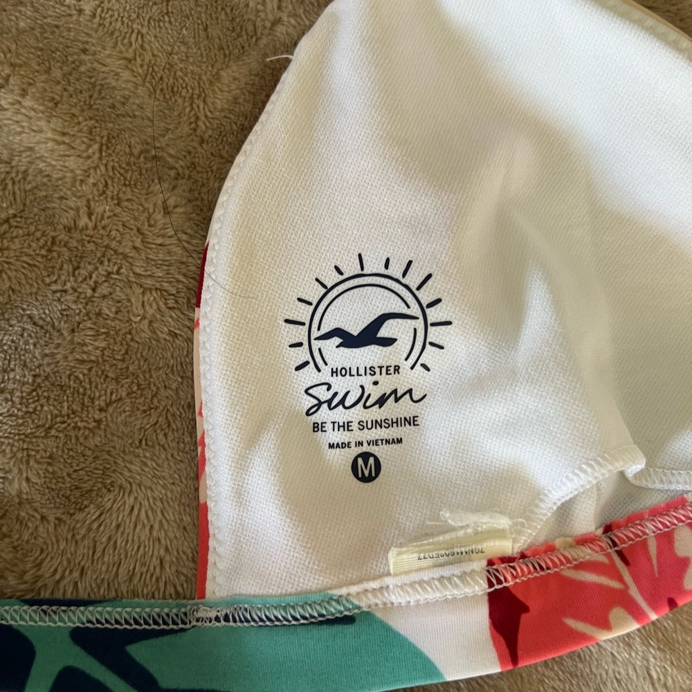 Bikini set - Picture 3 of 3